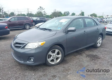 2012 Toyota Corolla Le z USA, uszkodzony, nr VIN 2T1BU4EE9CC846288